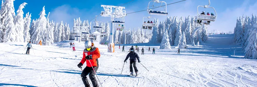 plaisirs cachés de la montagne lors d'un séjour de ski