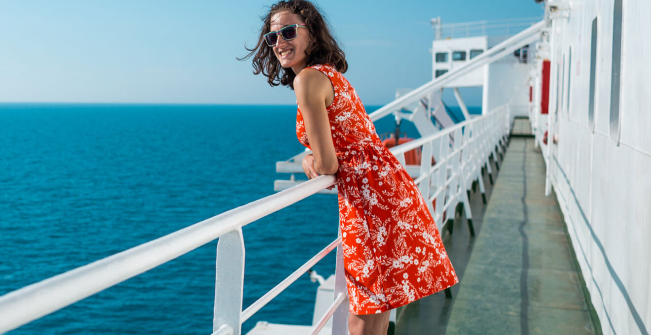 prendre le ferry vers la Corse